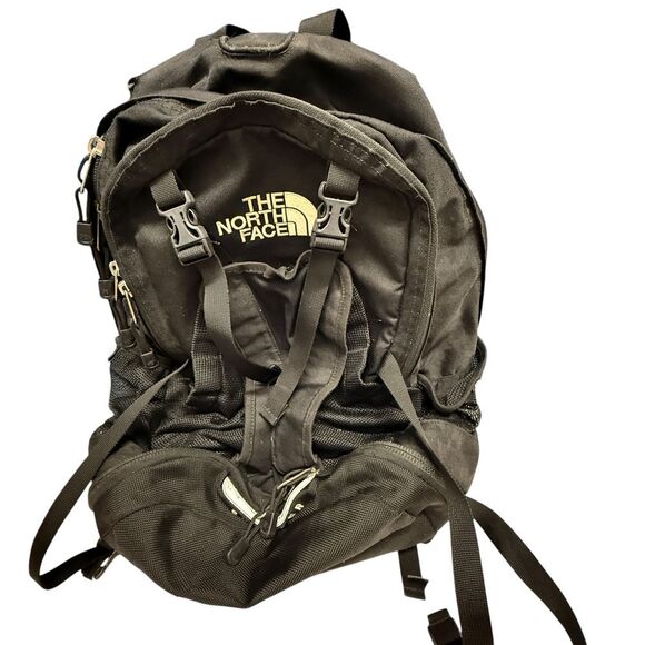 The North Face Black Backpack Daypack Ergonomic Padded Straps Outdoor Adventure - Picture 2 of 7